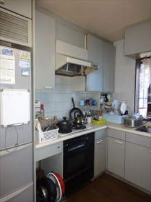 鮮やかな赤のキッチンでイメージチェンジ 鮮やかな赤のキッチンでイメージチェンジ